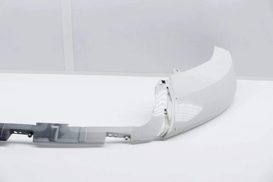 AUDI Q3 QUATTRO 2016-2018 - Parachoques delantero cenefa inferior 8U0807061Q Foto 3 de 4