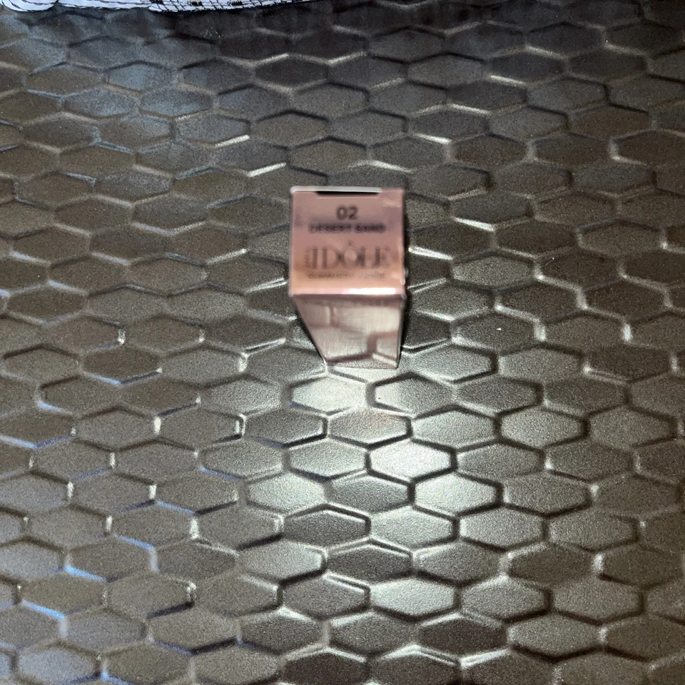 Lancome Idole Liquid Eye Blusher Liquid Eyeshadow & Liner #02DESERT SAND 0.23oz - Image 2 of 4