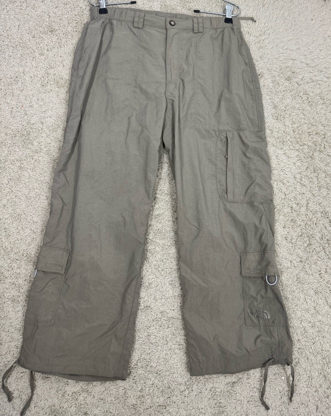 The North Face Lightweight Nylon Khaki Green Cargo Capri Pants Womens M Outdoor