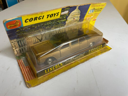 Corgi Toys Lincoln Continental Executive Limousine No.262 Vintage 1967 - Picture 4 of 5