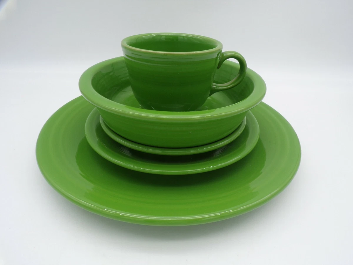 Vintage Fiesta Ware ~ Medium Green Color Shamrock Retired ~ 5 Pc Place Setting
