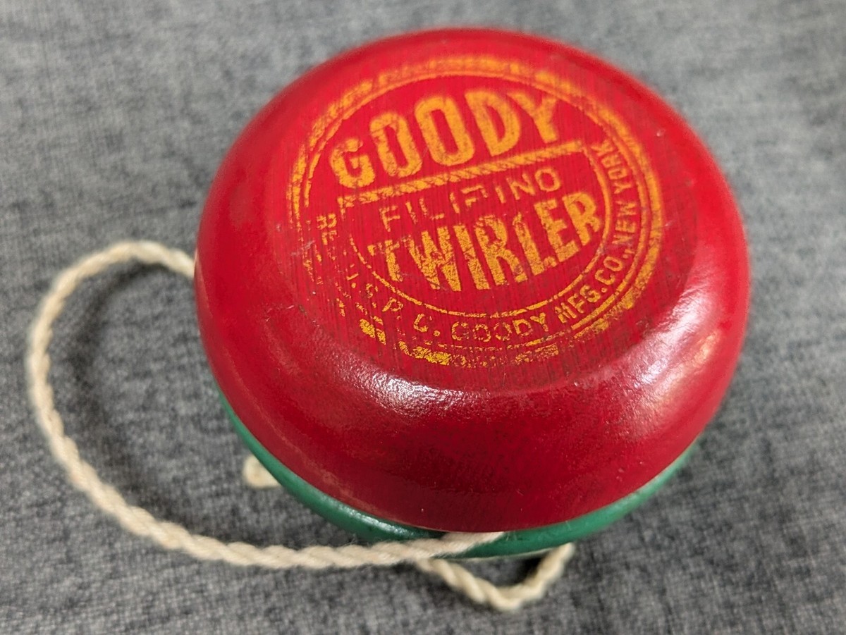 VINTAGE ORIGINAL - Goody Filipino Twirler. YO YO (RED & Green) New