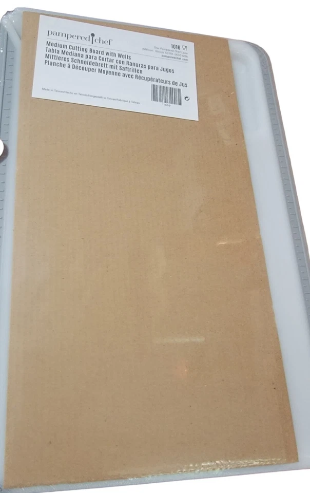 Tabla de cortar The Pampered Chef - mediana con pozos de jugo 13"x 9" nueva #1016 (nueva) Foto 2 de 3