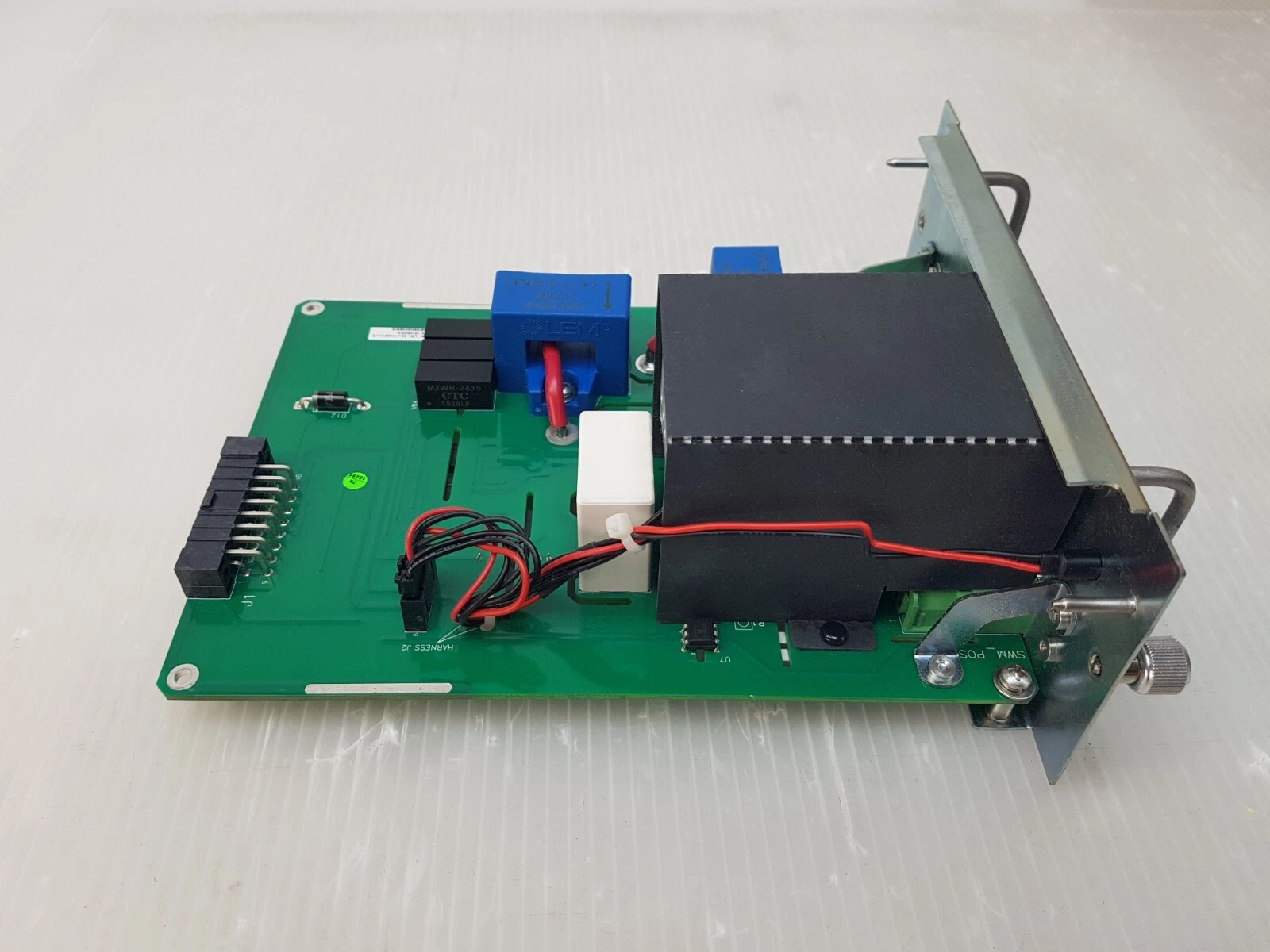 Side view of the Lumenis Safety Module with current sensors and rear connector