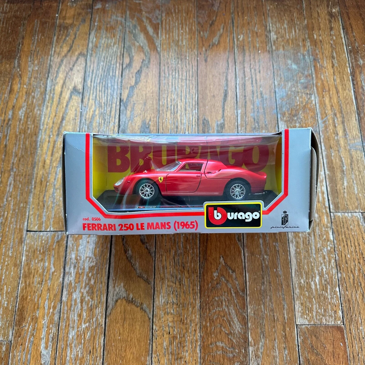 Bburago Ferrari 1:24 Vintage Manufacture Diecast Cars, Trucks