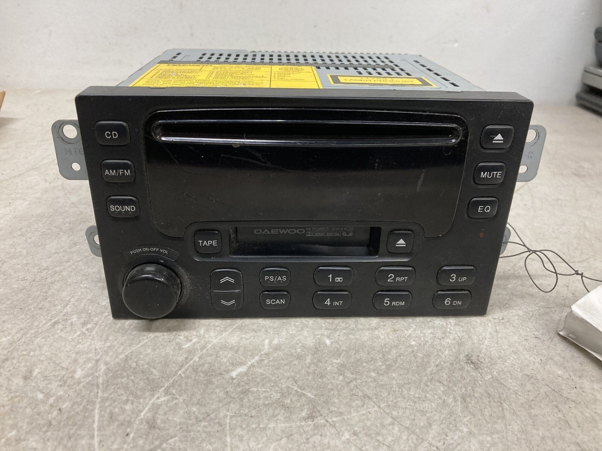 98 99 00 01 02 DAEWOO NUBIRA AM / FM / CD / CASSETTE RADIO AKD