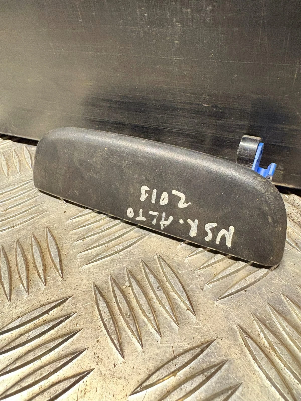 Additional actual Suzuki Alto handle view