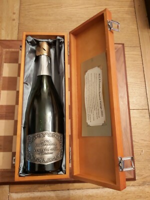 Holz Weinflaschenbox Präsentationskoffer & Flasche MGR Founders Reserve Ridgeview
