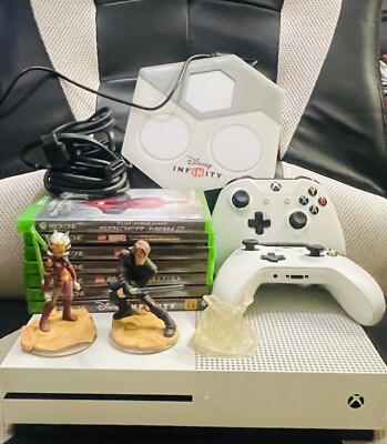 Xbox One S Bundle - Games, controllers, console, and cables