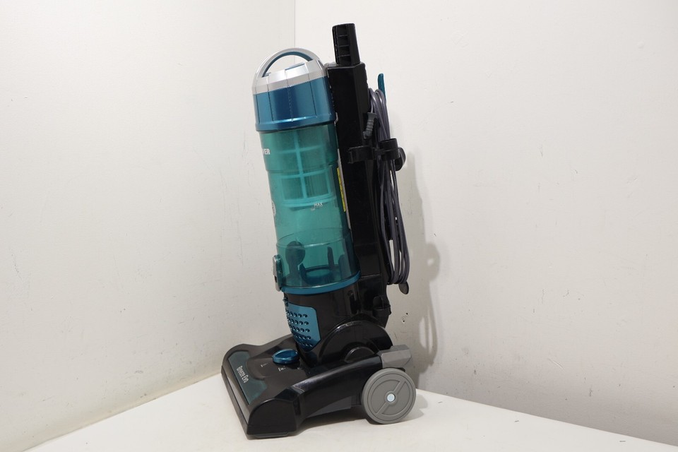 Hoover Breeze EVO Home Upright Bagless Vacuum Cleaner Bagless (14667