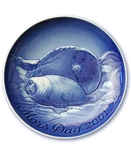 Bing & Grondahl 2001 Mother's Day Plate Seal with Pup New In Box Mint Condition