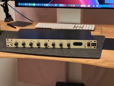 SPL Vitalizer MK2-T Stereo   Röhren-Soundprozessor in gutem Zustand