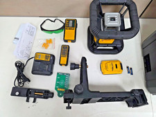USED.  DEWALT DW079LG 20V MAX Green Rotary Laser Kit Detector Remote TSTAK Case