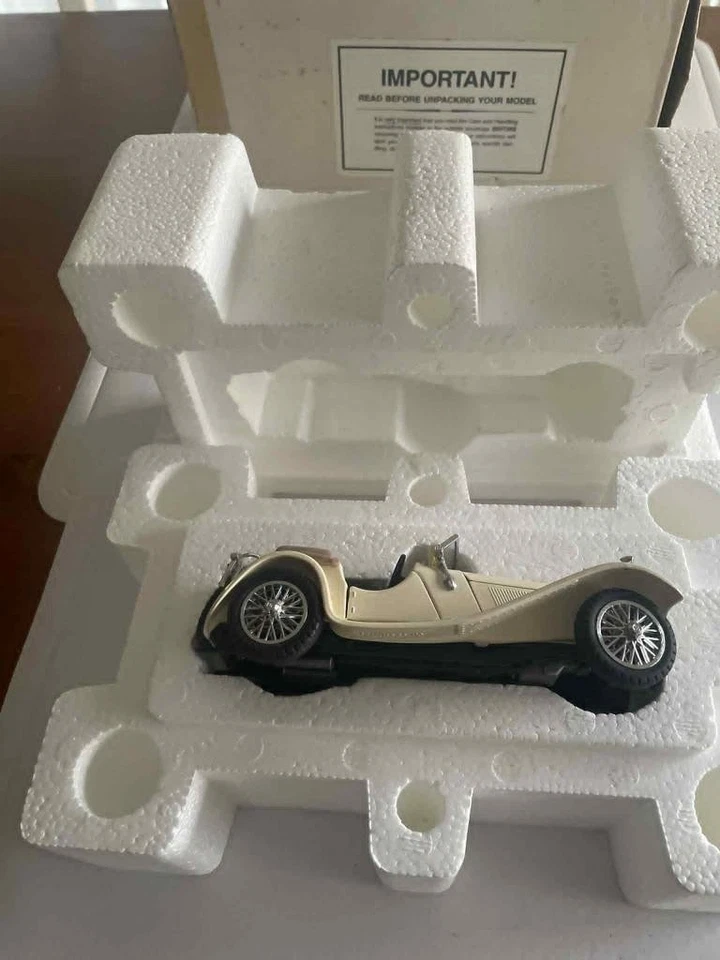 FRANKLIN MINT 1:24 SCALE DIECAST 1938 JAGUAR SS-100 COMES MINT IN THE ORIG BOX - Image 3 of 4