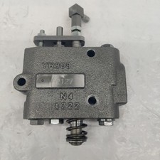 Kubota L2501 Used Oem Hydraulic Control Valve,assy(control) Yw652-00100