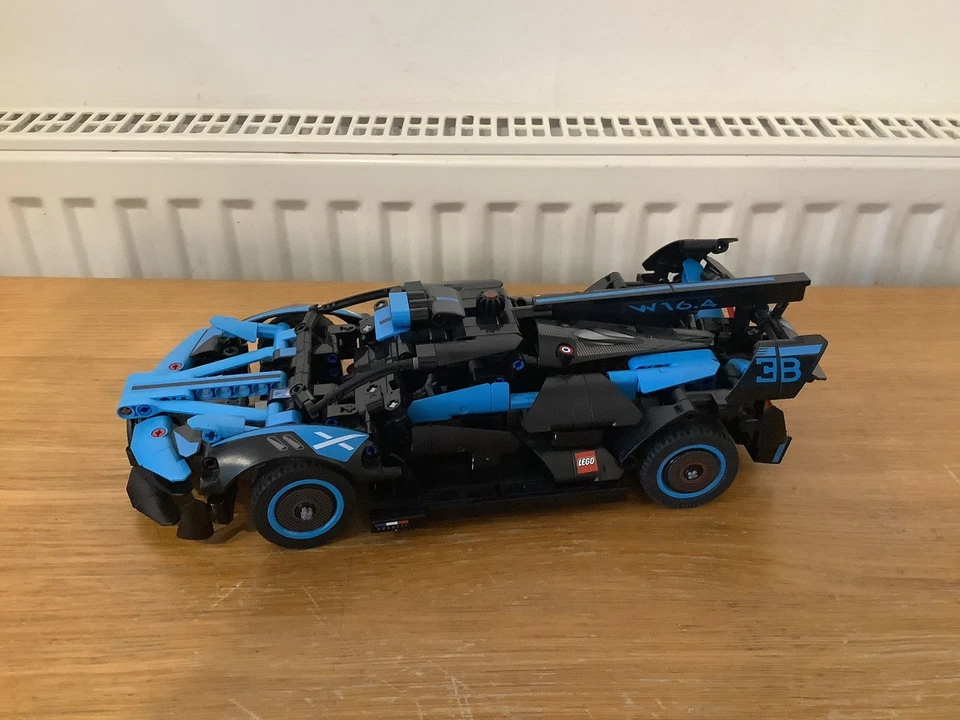 LEGO Technic 42162 Bugatti Bolide Agile Blue, photo 3 of 4