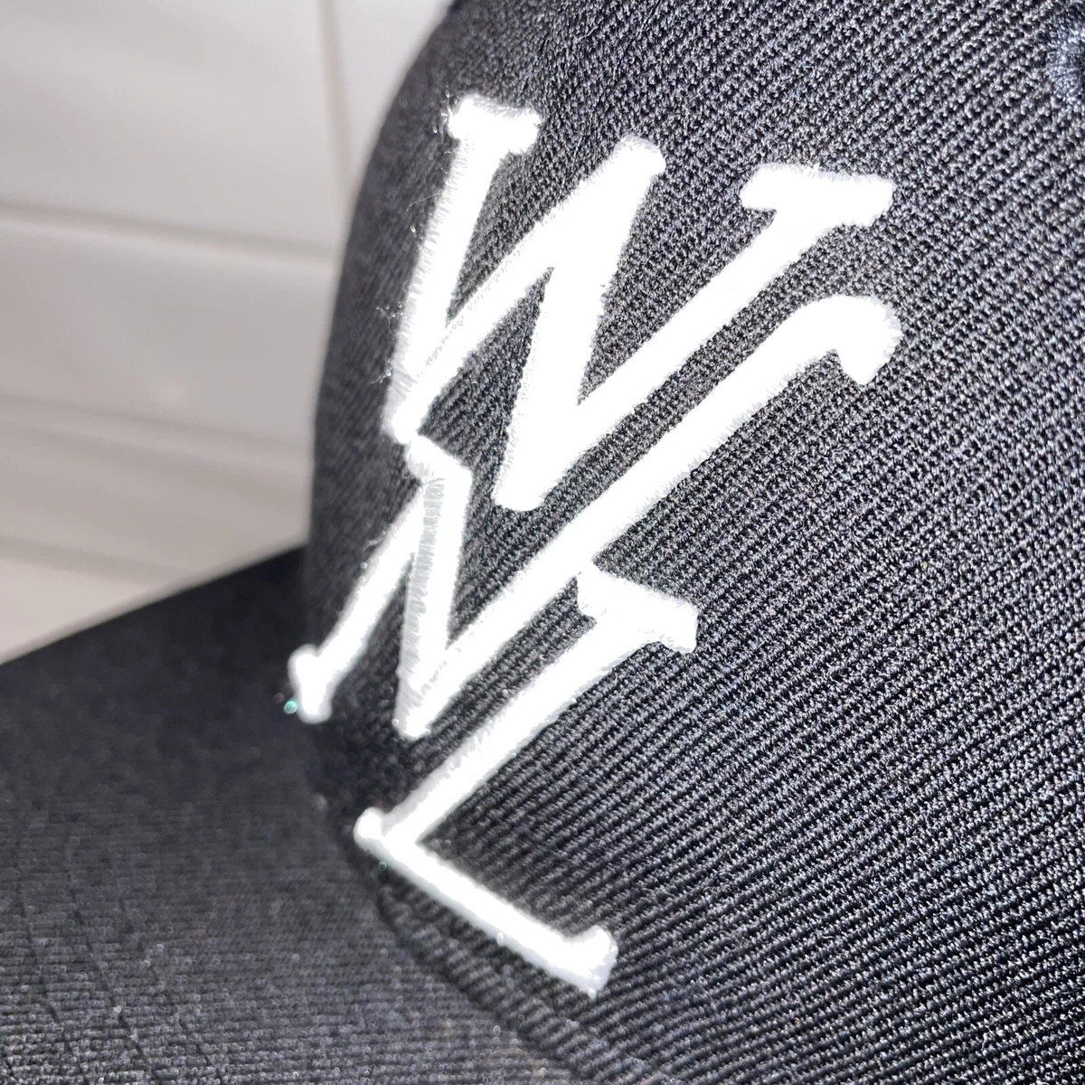 PSNY WNL Snap Back Hat Black New Era Public School NY EUC 9FIFTY