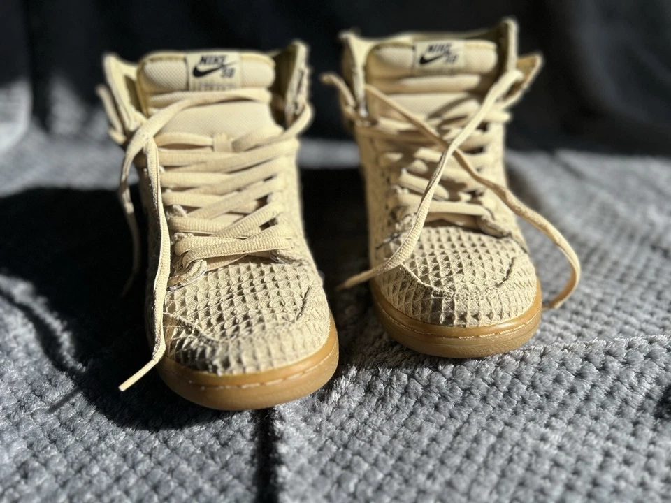Nike Dunk SB High, foto 4 di 5