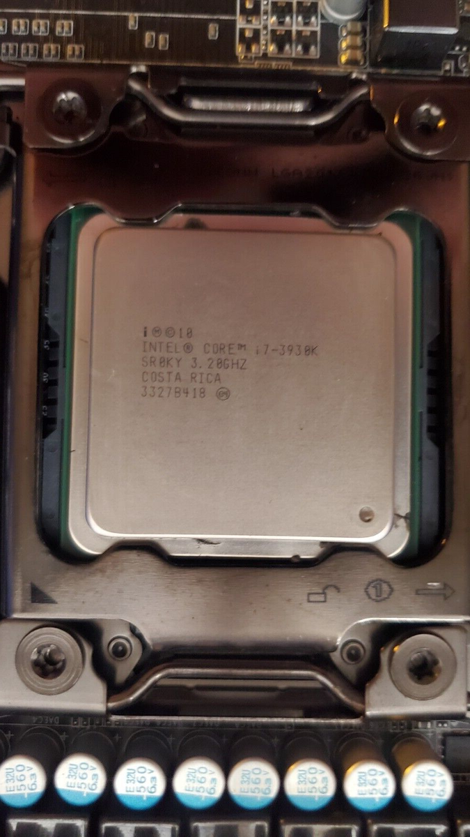 Gigabyte X79A UD3 LGA2011 primera imágen es la que cuenta