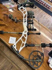 Athens Archery Vista 31 Compound Bow Right Hand 27/31 draw 60lb Draw