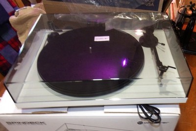 Andover Audio SpinDeck Belt-Drive Turntable - White AAMD4SD1WH01NA