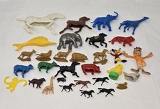 LOT OF 31 VINTAGE 70'S PLASTIC TOYS HORSES ANIMALS