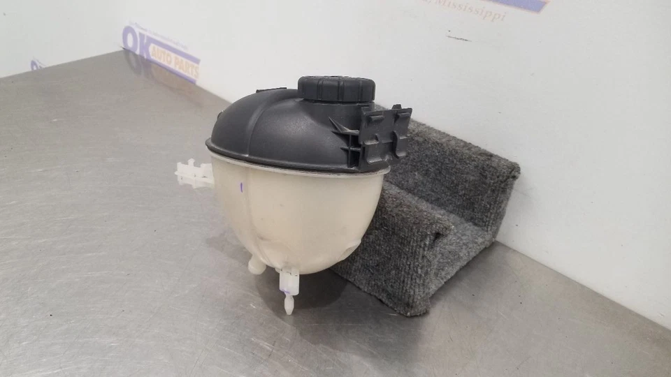 19 MERCEDES BENZ AMG GT63 X290 ENGINE COOLANT RESERVOIR OVERFLOW 2139068901 - Image 4 of 4