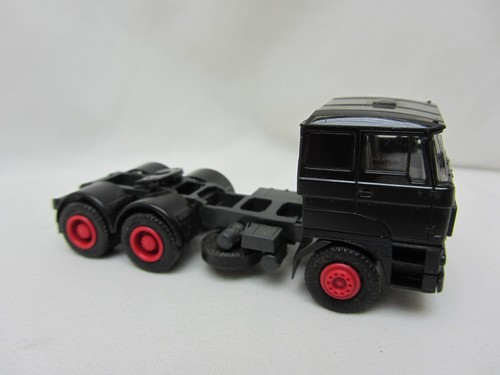 Herpa HO Scale MAN Iveco Mercedes DAF Garbage Beer Trucks & Tractors U Pick - Picture 14 of 61