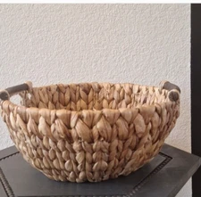 Huntington Home Living Decorative Round Woven Rattan Basket 13" Wood Handles NWT