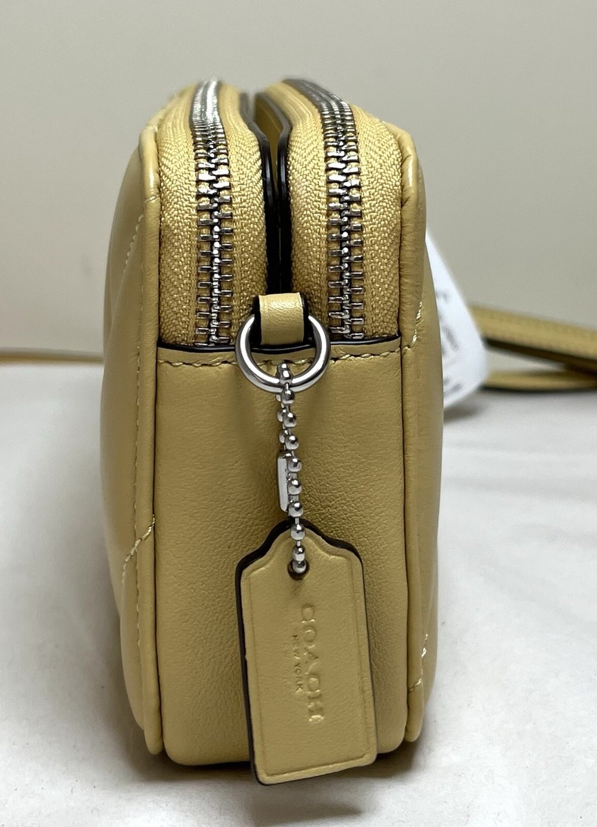 COACH ゴールド (2点) COACH CM531 Mustard Quilted Leather Double Zipper Small crossbody