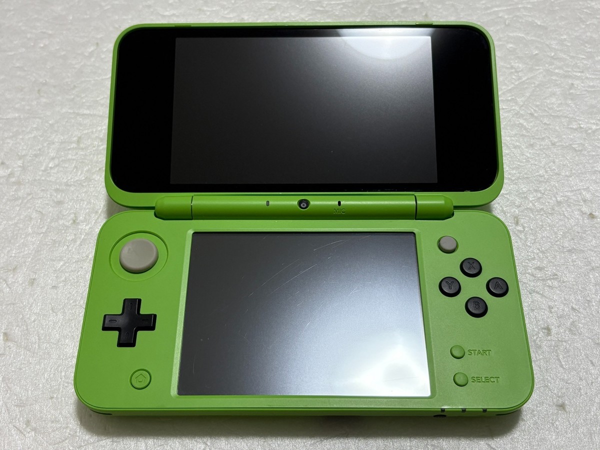 New Nintendo 2DS XL Minecraft Creeper Edition Console