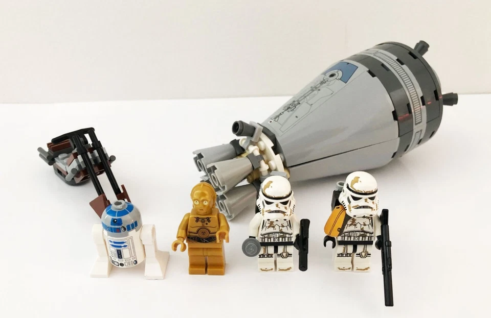 LEGO Star Wars: 9490 Droid Escape - with Instructions - Image 2 of 4
