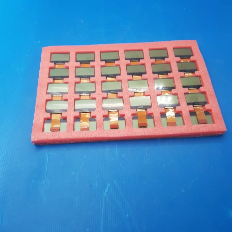 LOT OF 30 RASPBERRY PI DOT MATRIX LCD DISPLAY - Image 3 of 4