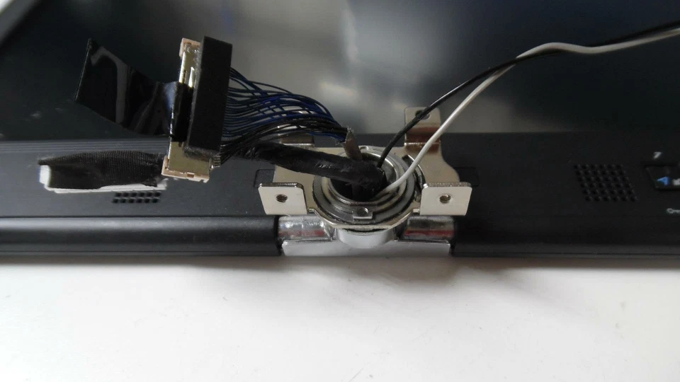 Fujitsu LifeBook T730 12.1" Conjunto de pantalla completa con cables y bisagra - Probado Foto 4 de 4