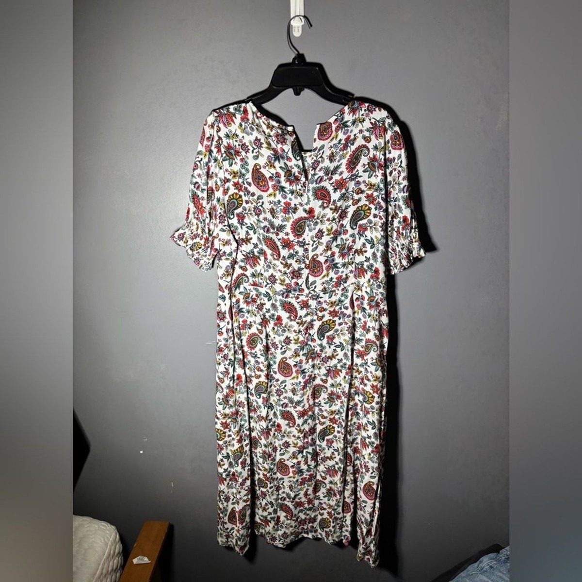 green midi dress with white flowers Green Floral Short Sleeve Midi Dress - All Dresses