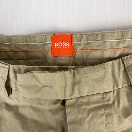 Hugo BOSS Men’s Chino Shorts DIX - Made In Italy - Size 48 - Taupe / Khaki - Foto 3 di 10