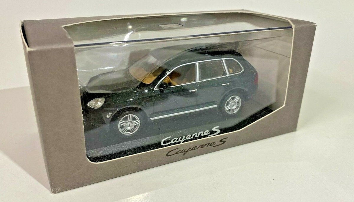2003- Porsche Cayenne S, 1:43 Scale Diecast,Green, by Minichamps, WAP C2000313 2003- Porsche Cayenne S, 1:43 Scale Diecast,Green, by Minichamps, WAP C2000313