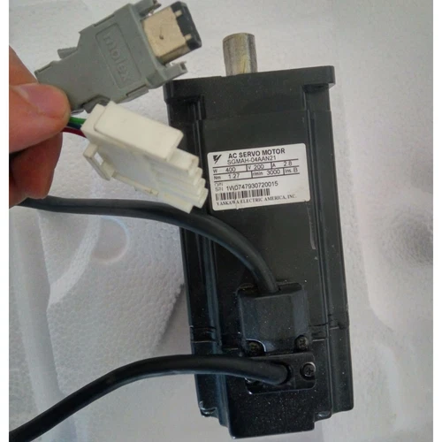 Yaskawa SGMAH-04AAN21 Servo Motor 1PC New Expedited Shipping SGMAH04AAN21 #b - Picture 2 of 3
