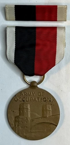 WW2 US Military ARMY OF OCCUPATION Medal & Ribbon!  Service Award!