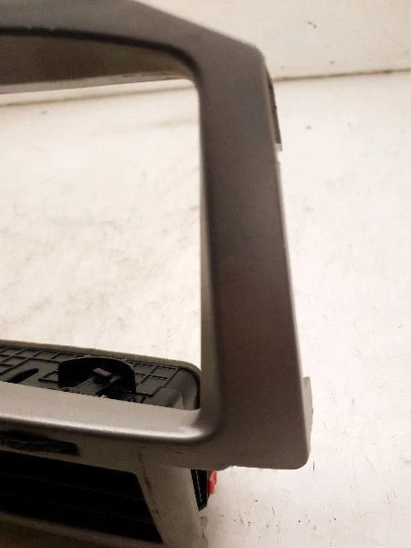 Toyota Yaris 2009 tablero radio bisel montaje  Foto 3 de 4