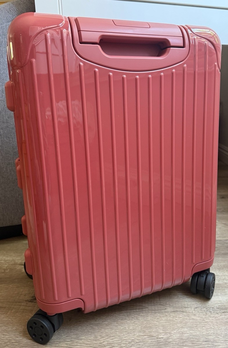 New Rimowa Essential Cabin Carryon Suitcase Granada Pink