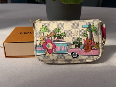 Louis Vuitton Mini Pochette Accessoires   Lim. Christmas Edition 2021, Azur