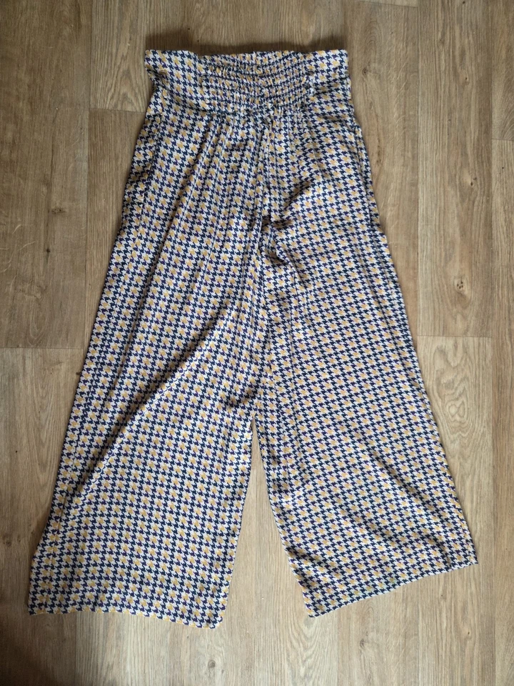 Lovely River Island checked yellow purple and cream wide leg trousers size 10 - Image 2 of 4
