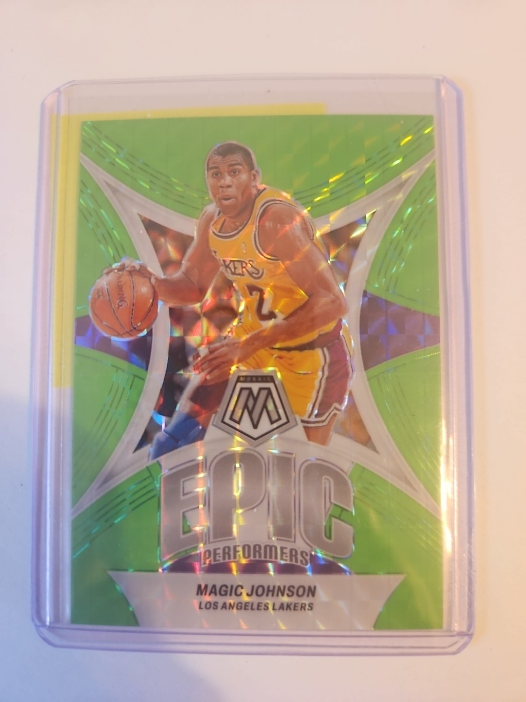 2023-24 Panini Mosaic - Epic Performers Magic Johnson #16 Green fluorescent /10