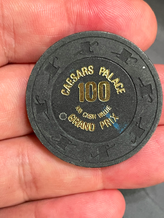 RARE 100 CAESARS PALACE POKER CHIP CASINO GRAND PRIX NCV LAS VEGAS