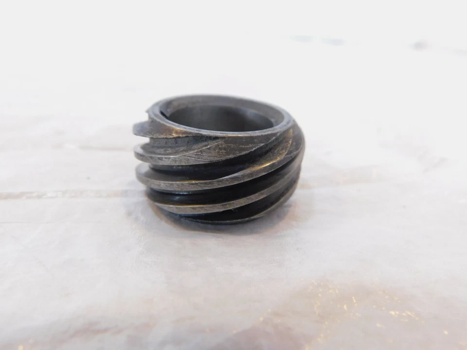 1985-1989 Harley Davidson Electra Glide FXR & Softail Engine Oil Pump Drive Gear - Image 4 of 4