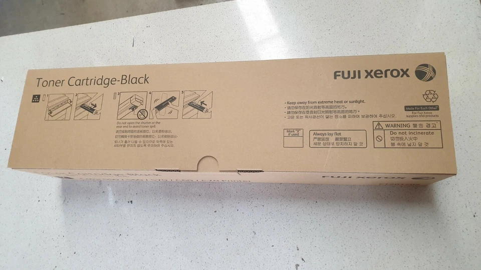 Genuine Xerox CT201702 Black Toner for Color 550 560 570 C60 C70 Brand New  - image 3 of 3