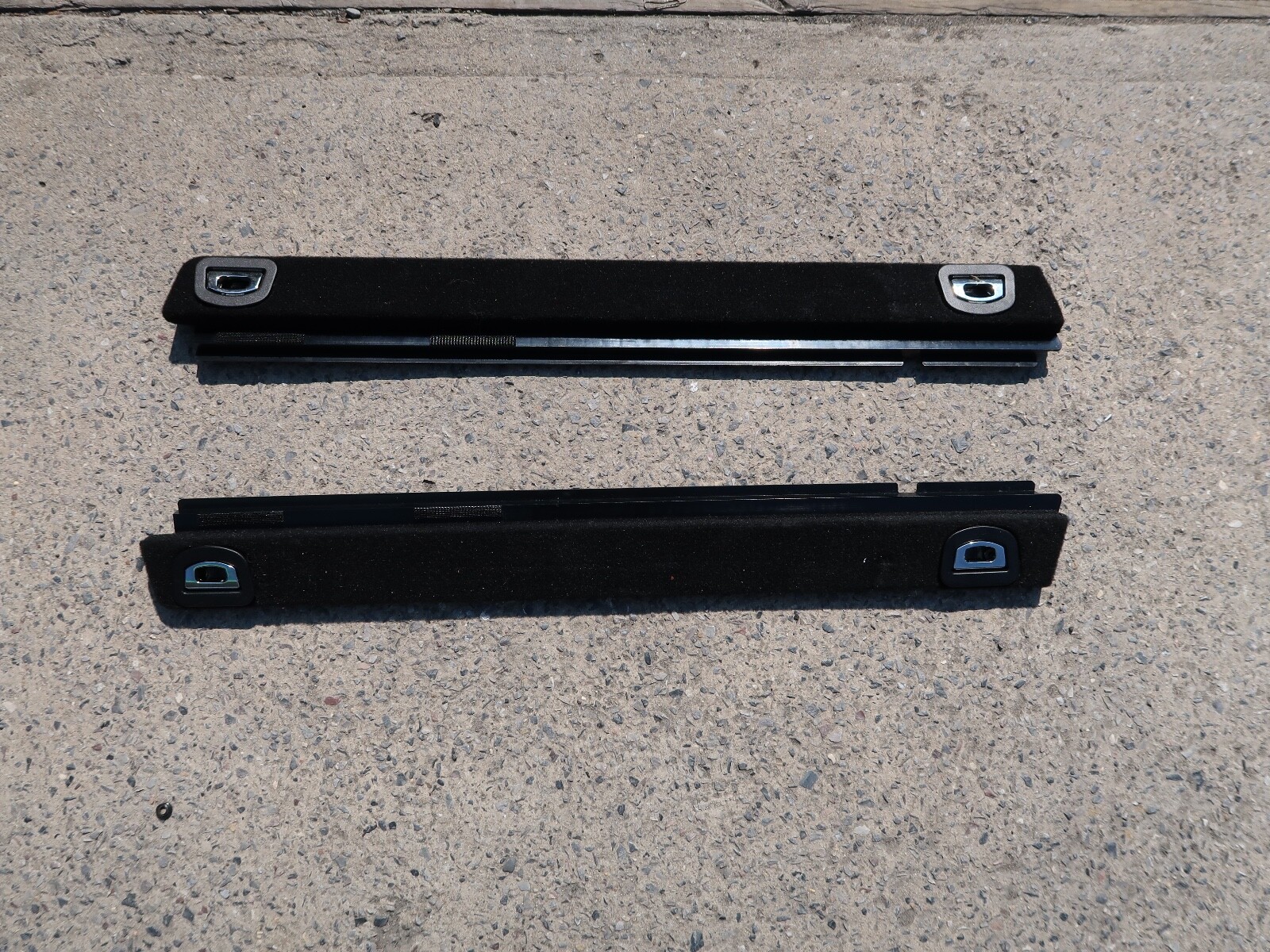 2017-2020 MASERATI LEVANTE GENUINE TRUNK CARGO RAIL BED SUPPORT TRIMS SET OEM