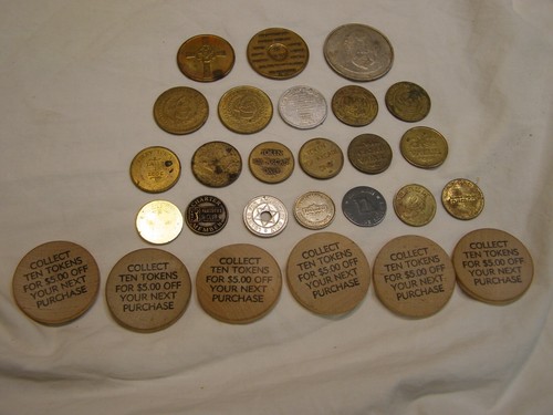 27 Token & Holz Nickels Casino, Busch Gardens, Good Luck Chuck E Cheese AA + - Bild 11 von 21