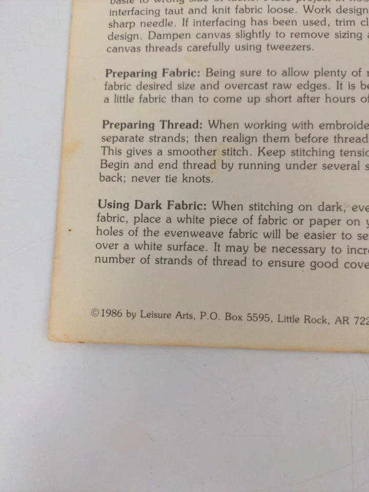 Vintage 1986 Leisure Arts Tea Time Teddies Counted Cross Stitch Booklet - Image 3 of 3